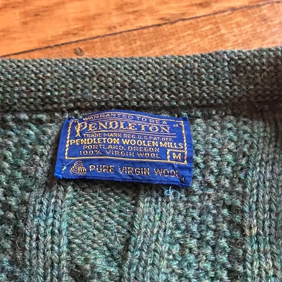Vintage Pendleton Forest Green Cable Knit Cardigan - Picture 2 of 4